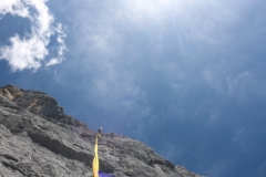 Das nahende Gewitter vertreibt uns mal wieder. Diesmal aber deutlich defensiver als gestern weil wir vermuten dass sich dass Kar bei Starkregen in einen ziemlichen Schass verwandelt...