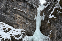 Die Säule in der dritten haben wir uns nicht getraut weil sie innen noch arg hohl ist.