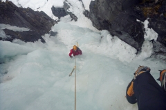 Einer der längeren Fälle in der Upper Gorge, Rjukan, Norwegen: Sabotorfossen (WI5)