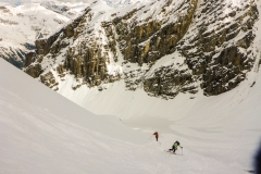 In der Trafoier Eisrinne. Wir hatten gewisse Soge um die Schneebrettgefahr. Eine Schwachschicht konnten wir nicht finden, so sind wir mit megaabständen hoch und wieder runter geschlichen