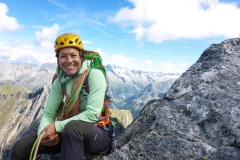 100m vorm Gipfel halten wirs nicht mehr aus und wechseln zurück in die Zustiegsschuhe