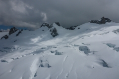 Am Nachmittag wie angekündigt starke Wolkenbildung, das Gewitter bleibt aber aus