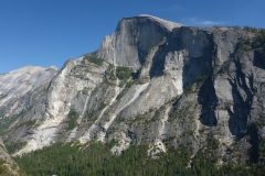 mit bisschen Höhe wird auch der Blick auf den Half Dome immer schöner