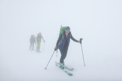 Bald wird der Nebel dichter aber dafür kommt kalter Wind auf
