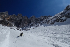 Ich mach mir garicht die Mühe den Ski zum dritten mal anzuziehen...es wird so bockig das kaum noch jemand Lust hat zu fahren