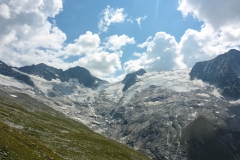 Es ist immer noch viel zu warm um irgendwas auf einem Gletscher zu verantworten...