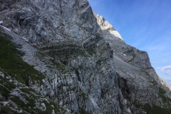 Direkt an der Sprengbahn gehts los