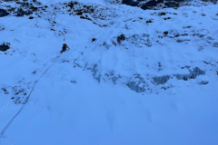 Viiiiel Schnee! die leichteren Abschnitte mehr wühlen als klettern aber Landschaft und Ambiente passen gut zu unseren Vorstellungen:)