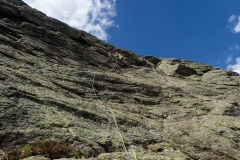 Mehrseillängentour im Granit