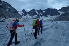 Fornogletscher Richtung Süden. Im Hintergrund der Torrone Orientale mit Wächter.