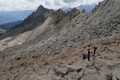 Abstieg über Blockgelände zum Rifugio Ponti. Mühsam, nach so vielen Hm und Strecke in den Beinen.