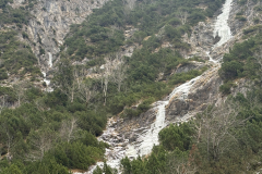Blick auf Softeis (ähnliche Verhältnisse wie rechte Rinne) und links im Bild ins Amphietheater (dort eher nix aber ich war nicht dort)