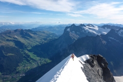 kurz vor dem Gipfel kommen ziemlich steile Firnpassagen...