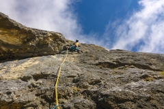 Die Route ballert gleich los. Ich bin unmotiviert und gebe das Belay Bunny