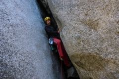 Der Einstiegskamin ist das unattraktivste was ich mich jemals hochwurschteln musste. Eher canyoning als klettern. Wir waren jedenfalls patschnass