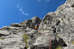dritte Seillänge. Hier verschweigt das Panico Topo den Kamin am Ende der Länge