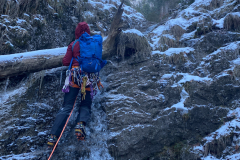 Am Einstieg vom Schergenwieser Eisfall nur ein dünne Eisspur