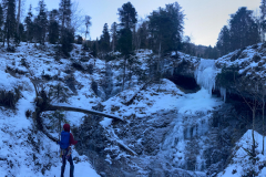 wieder unten finden wir am Einstieg ein kleines Amphitheater. Könnte gut sein wenns mehr Eis hat, könnte auch der richtige Einstieg sein