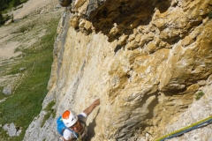 ... Es wartet ein kurzer plattiger Quergang. Von dort sinds noch 5 Meter bis zum Stand
